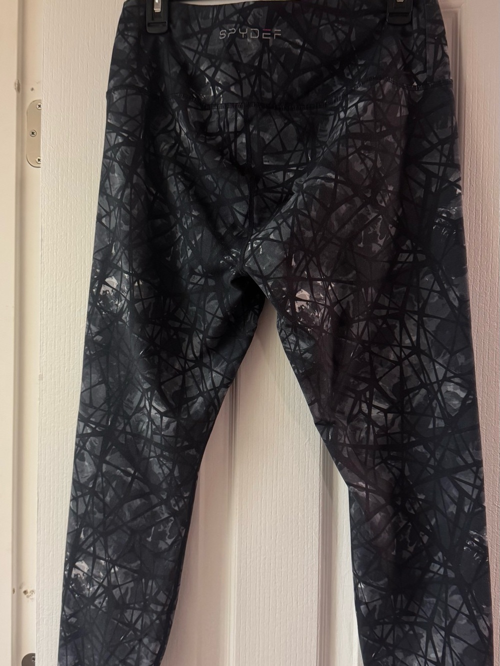 Spyder Black and Gray Abstract Print Womens Leggings Large